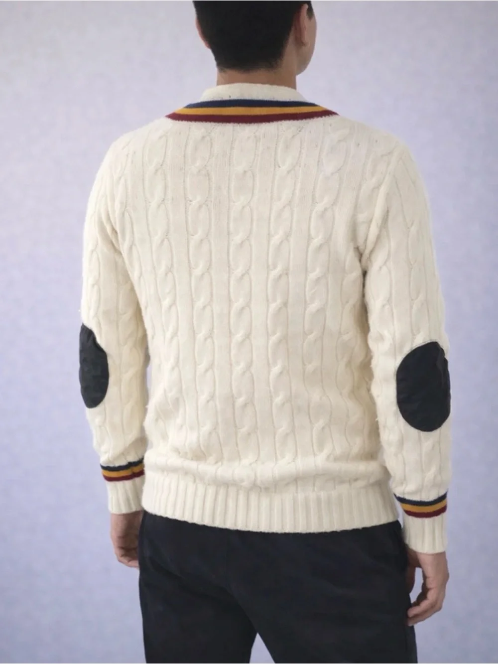 TH- like new Cream Cable-Knit V-Neck Sweater with Stripe Trim